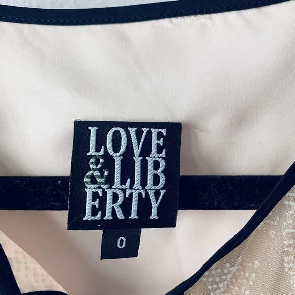 Love & Liberty Dress Long Sleeve Silk Fit and Flare Scoop Neck Blush Size 0 - Picture 7 of 13